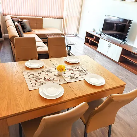 Petya Apartment *