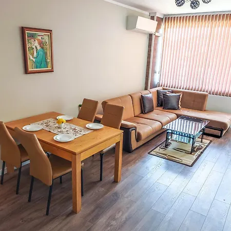 Apartment Petya *